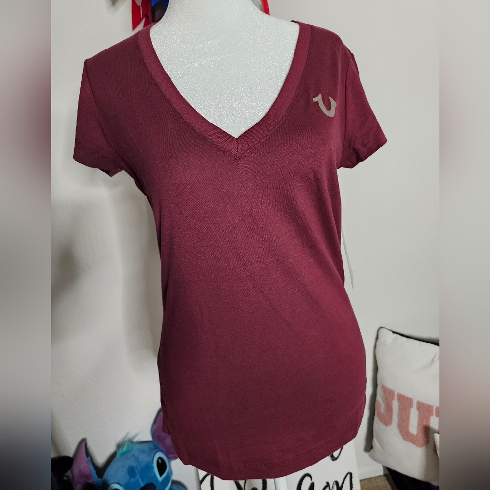 True Religion Rare Women's Short Sleeve Top Burgandy Size X-Small  NWT